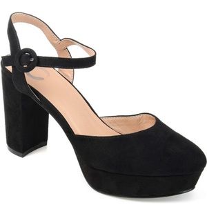 NWT Journee Collection black platform heels, size 10